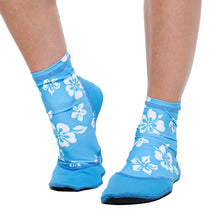 Load image into Gallery viewer, WOMEN'S SAND SOX - BLUE HIBISCUS