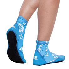 Load image into Gallery viewer, WOMEN&#39;S SAND SOX - BLUE HIBISCUS
